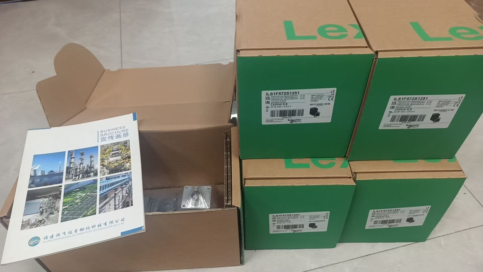 Schneider Electric ILS1F572S1251 Servo Motor - Schneider Electric Servo & Motion
